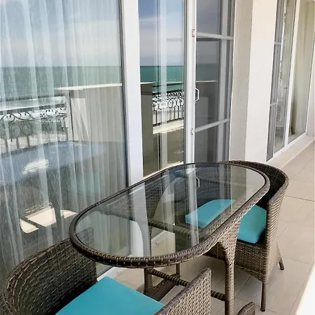 Апартамент Private Super By Sea In ! *
